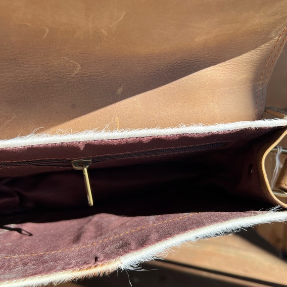 New Unique Hide-On leather crossbody  flap buckle bag leather handbag crossbody - Picture 13 of 14